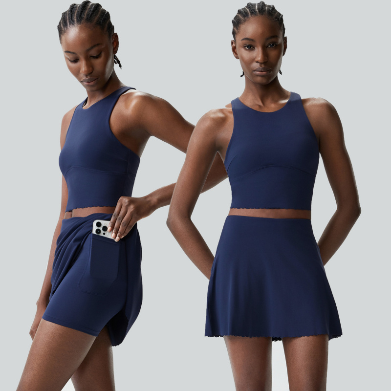 ملابس رياضية نسائية، طقم تنس ل - مراجعة Badminton Outfit وسعره