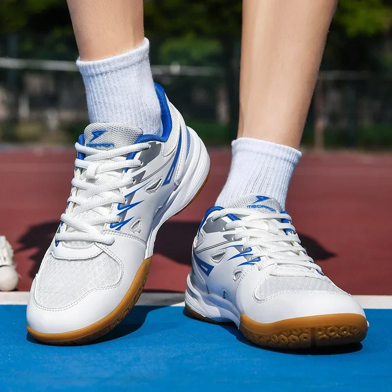 الرجال المهنية أحذية الكرة الط - مراجعة Badminton Outfit وسعره