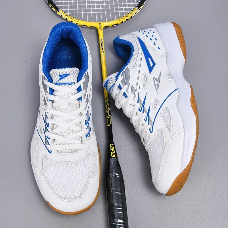 الرجال المهنية أحذية الكرة الط - مراجعة Badminton Outfit وسعره