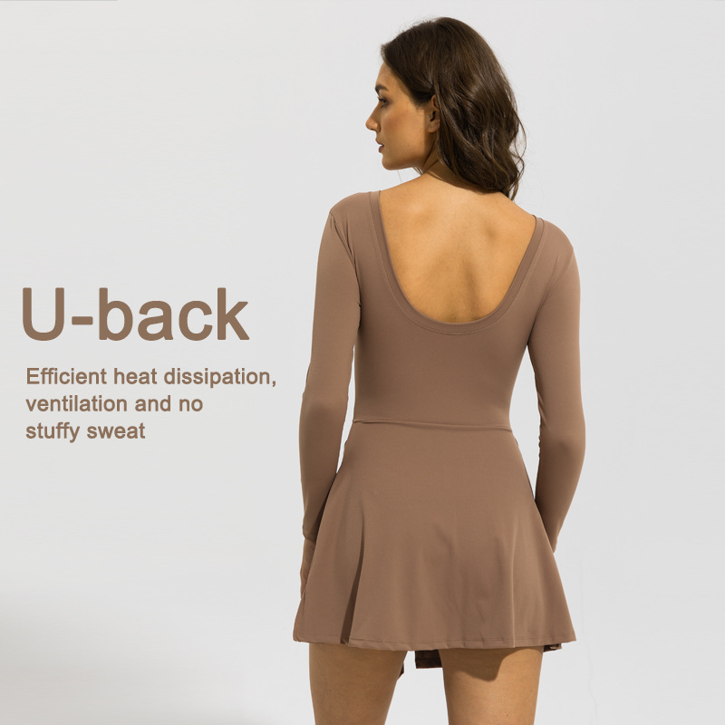 طقم تنورة تنس نسائية بأكمام طو - مراجعة Badminton Outfit وسعره